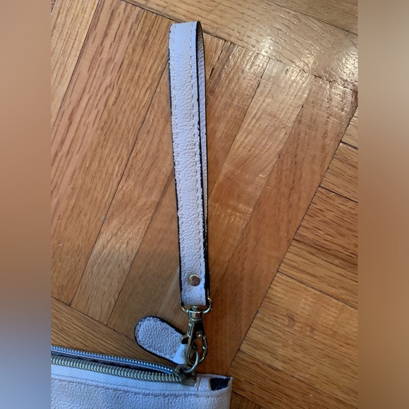 Betsey Johnson Cluch - Picture 8 of 11